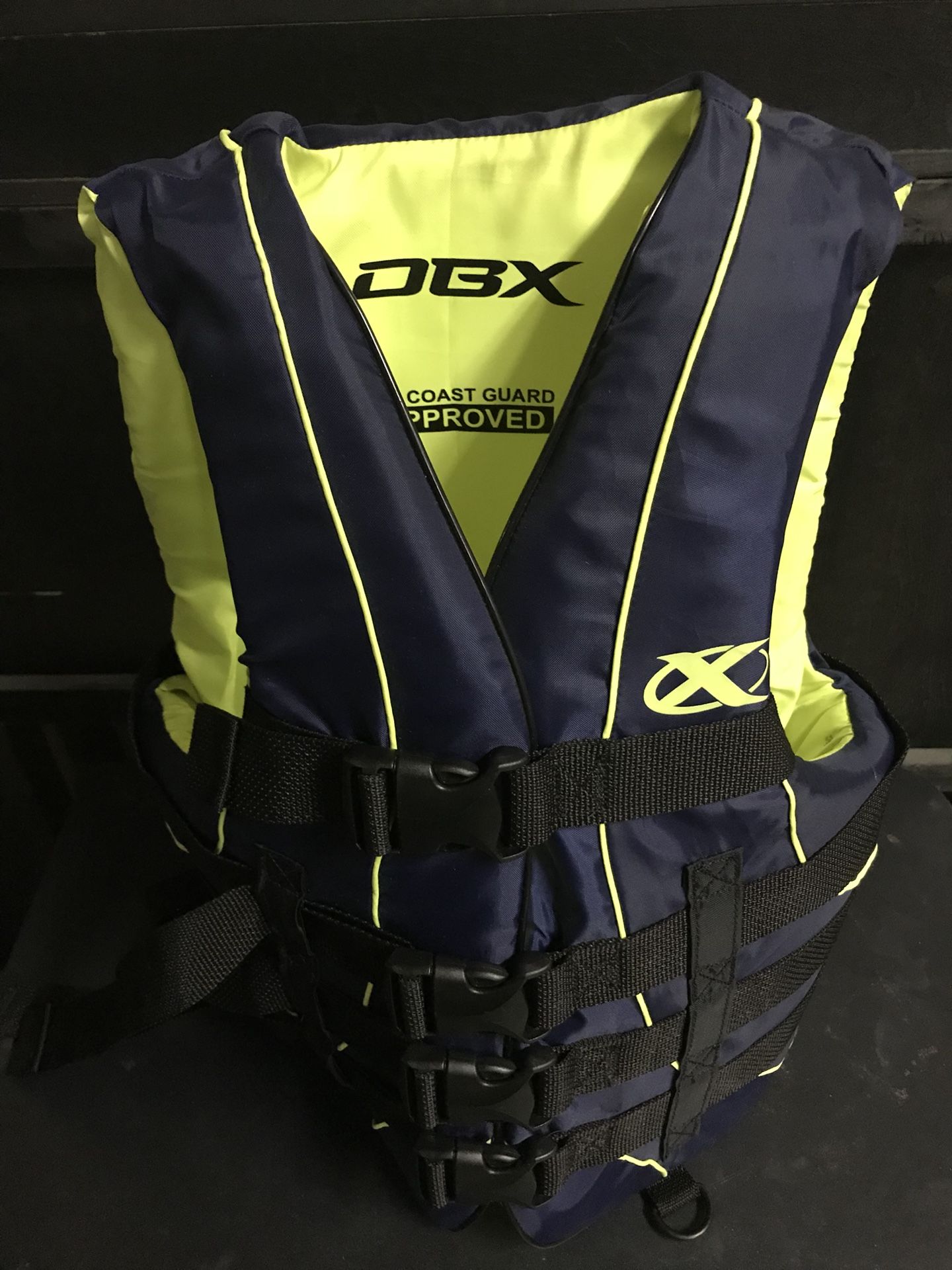 DBX Youth Life Vest -Negociable -