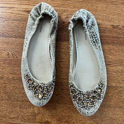 Adrianne Vittadini Flats 9 1/2