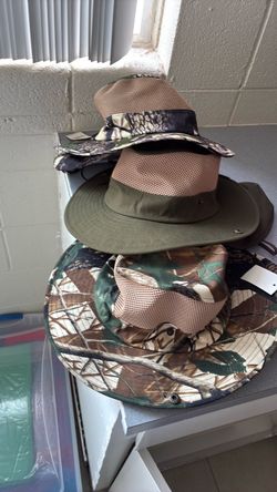 3 hats