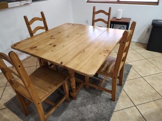 Kitchen table