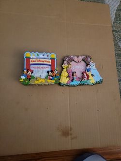 Disney World Frames: 3 Park Entrance Frames And 1 Princesses Frame hold 2x3" Pictures 