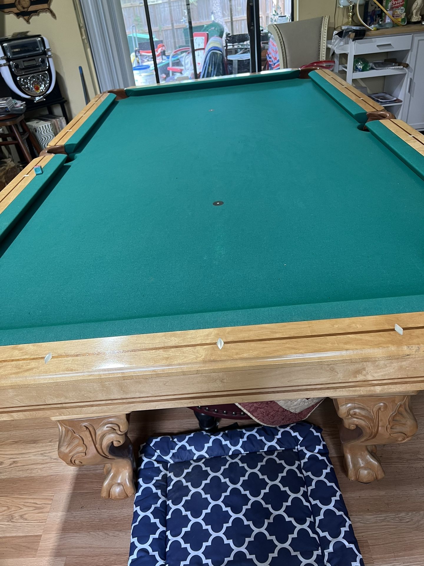 8 Foot Pool Table In Ex Contrition