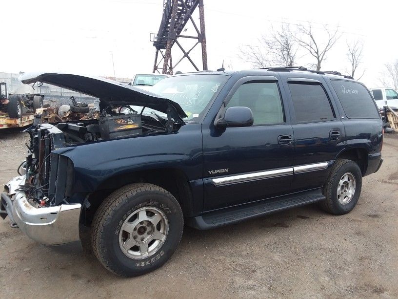 gmc yukon parts tahoe suburban avalanche