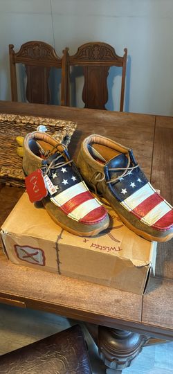 Boots size 12