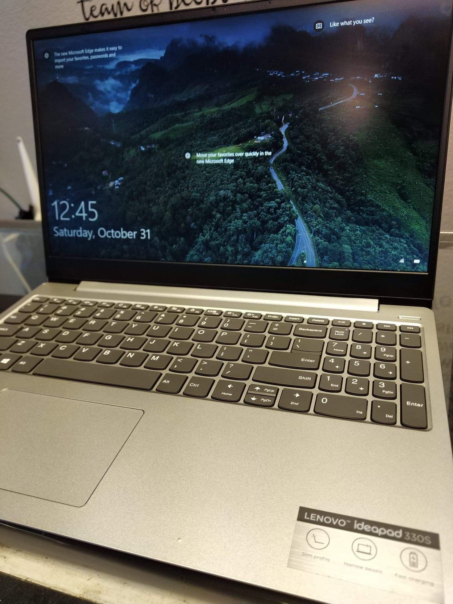 Lenovo 15 inch laptop i7 late 2019 model SSD