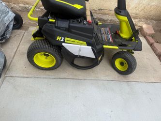 R1 80V HP Brushless Lithium Battery Cordless Electric 30 in. Riding Lawn Mower with 14 Ah Battery and Charger new