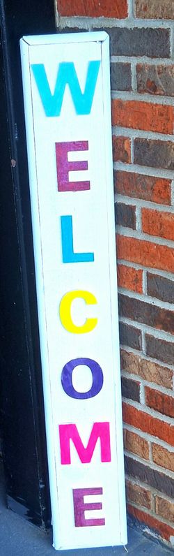 Tall Vertical Welcome Sign