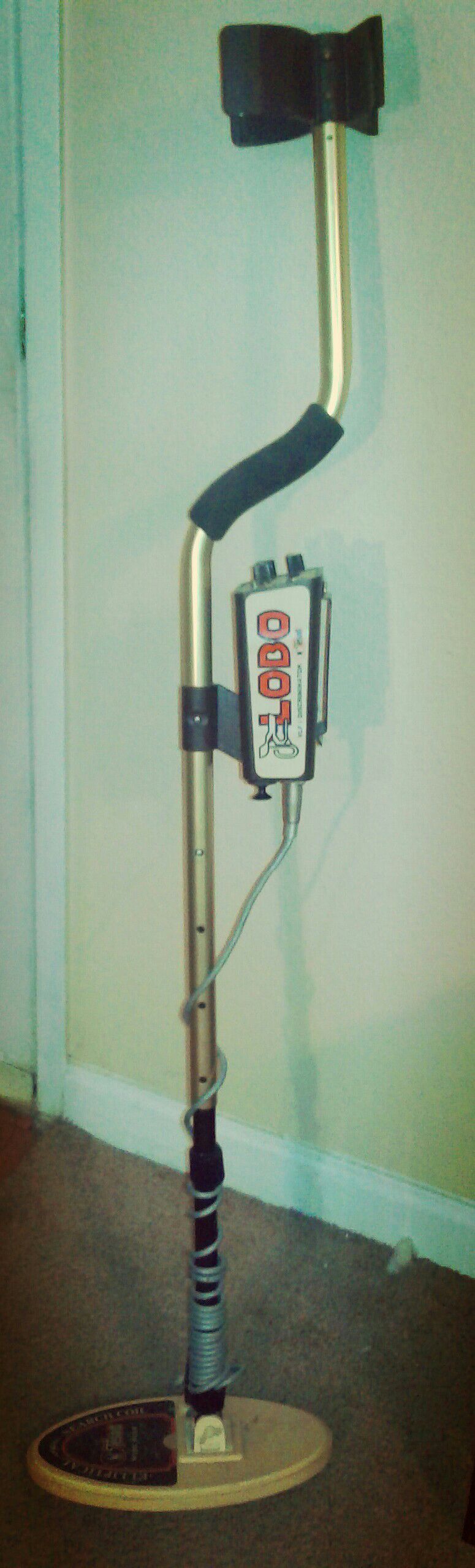 Tesoro Lobo metal detector