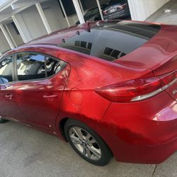 I sell Hyundai elantra 2017 4500$ Obo