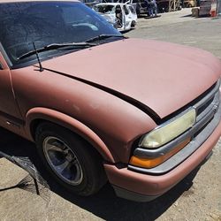 2002 Chevy S10 (Parts) 