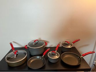 Rachael Ray Cookwarec Set – Complete with Lids