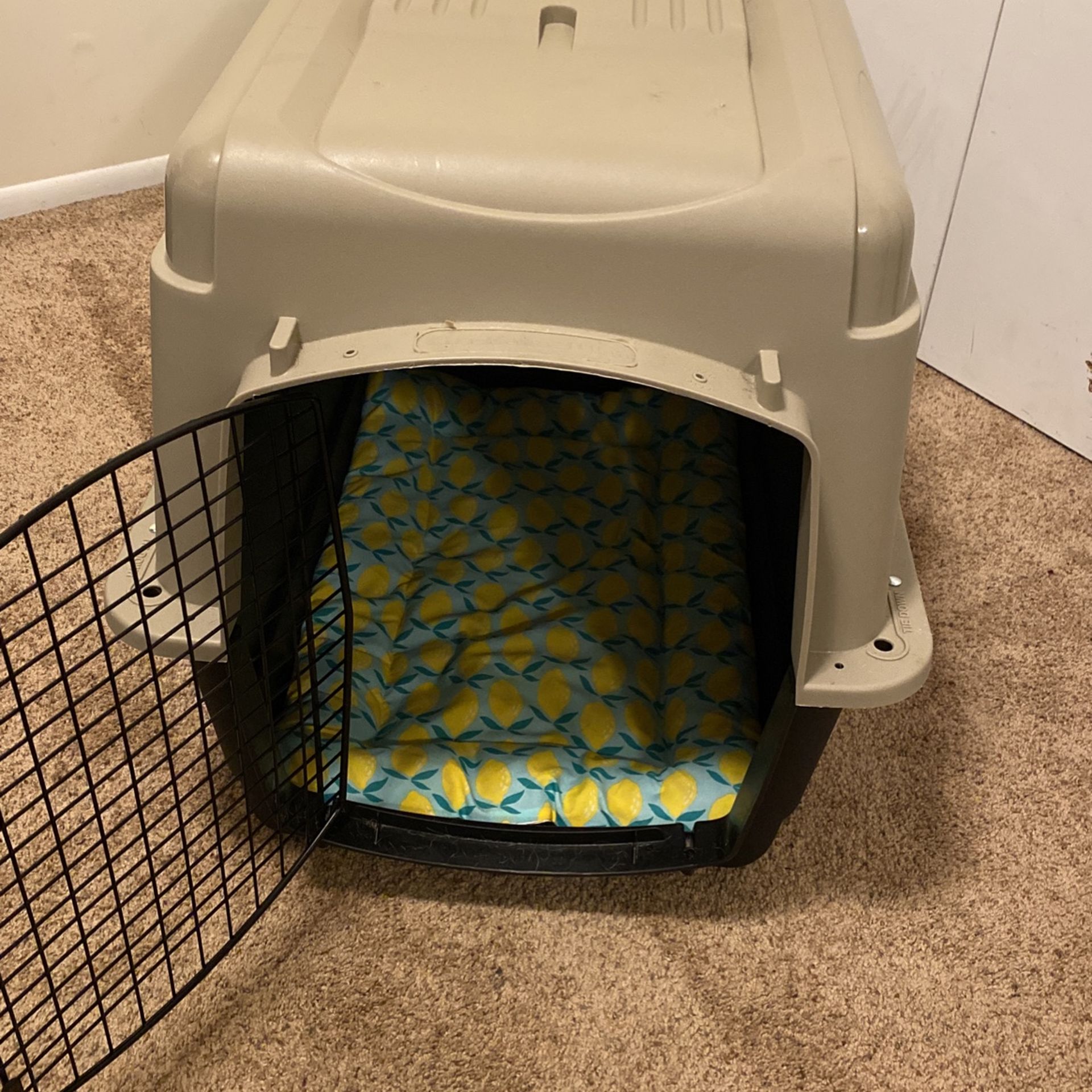 Medium Beige Dog Crate - Up To 35lbs