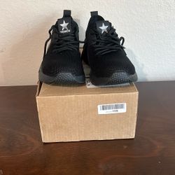 Men’s Sz 9  Heavy Steel Tow Shoes 