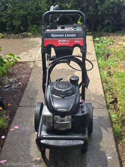 Honda 2600 PSI Pressure Washer