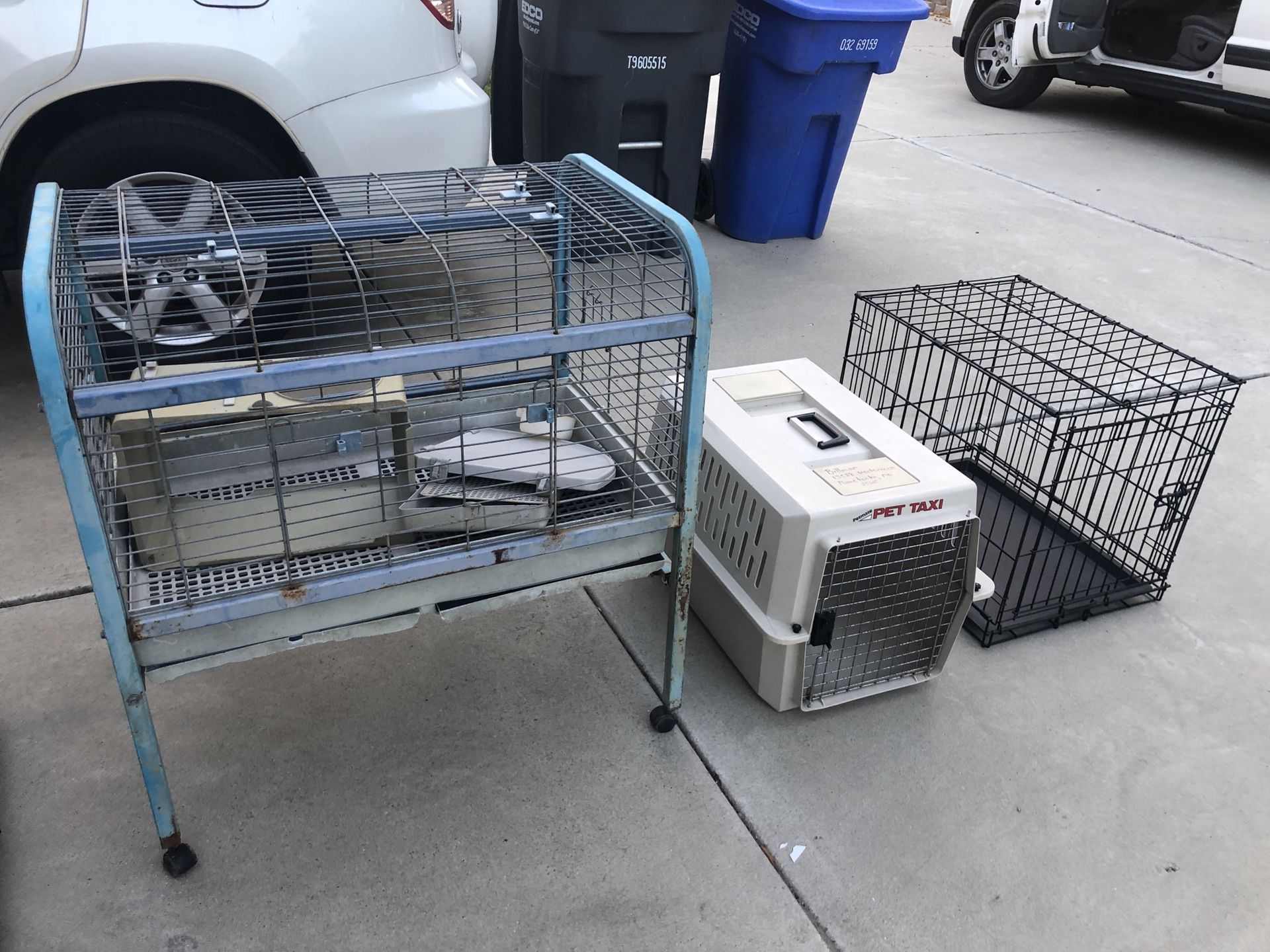 Pet supplies and cages