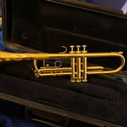 Bach Trumpet tr300 - Student