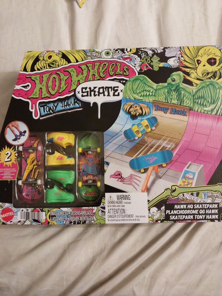 Hot wheels Tony Hawks Skates