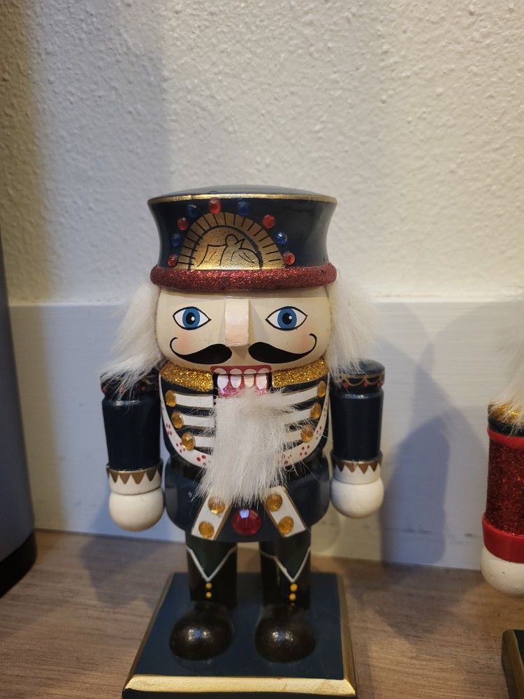 VINTAGE NUTCRACKERS