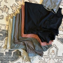 Vuori Workout Shirts