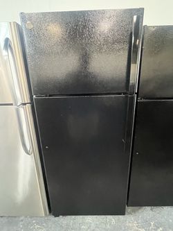 Refrigerator GE 28”