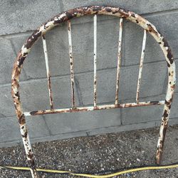 Rod iron outside decor