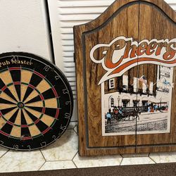 Ruleta De Dardos Cheers. Una Reliquia  Antigua, Una Pieza Decorativa.