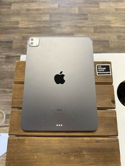 Apple iPad Pro 12.9" (5th Gen) (WiFi) 256GB / Excellent / Space Gray - Payment Plan Available
