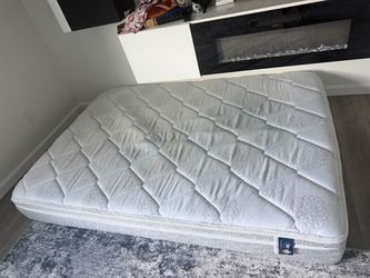 Queen mattress
