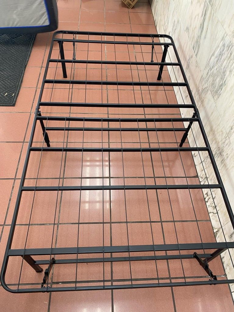 Mattress With Folding Bed Frame