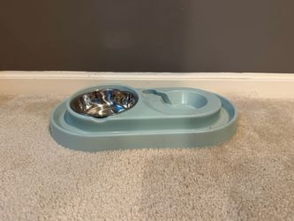 Double Pet Bowl Feeding Station