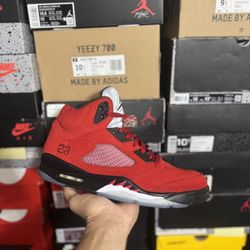 Jordan Raging Bull 5s size 11 VNDS