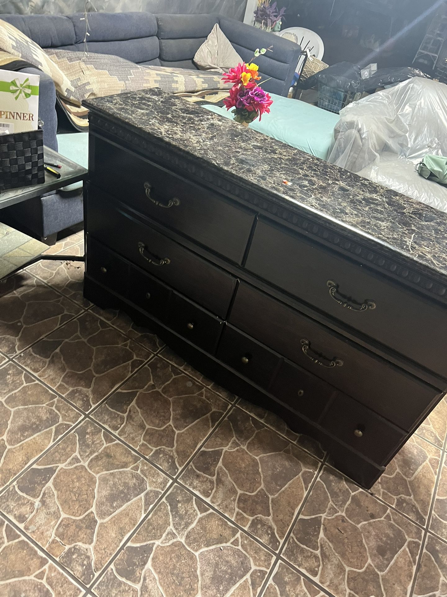 Dresser And Upright Dresser / Cajonera