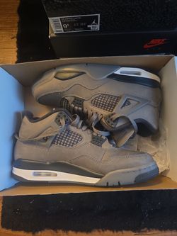 Jordan 4 'Cave Stone's Size 9.5