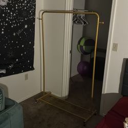 Clothes rack
