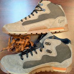 DANNER Men's Skyridge Dark Earth Medium Hiking Boots Best Seller!