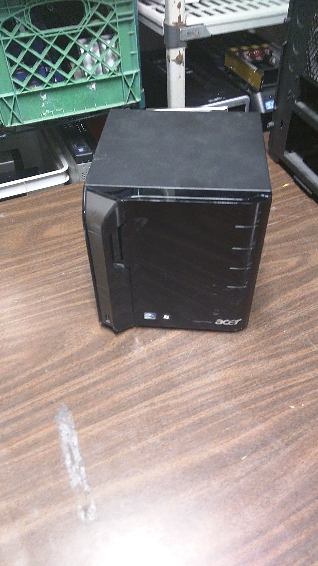 Acer easystore H430 NAS and raid box Load with FreeNAS