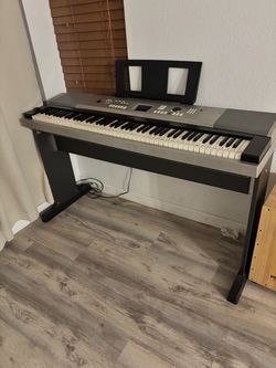 Piano/ keys