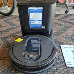 Shark IQ Self empy XL Robot