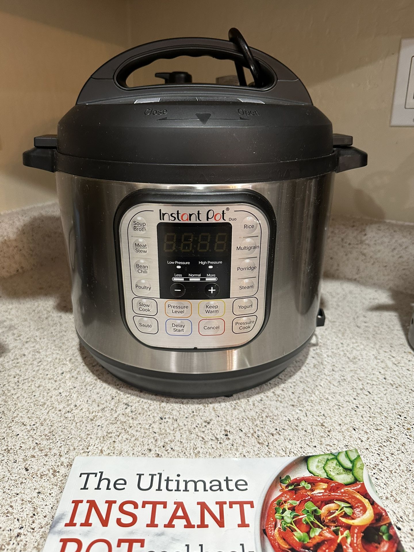 REDUCED PRICE Instant Pot Duo 60 V4