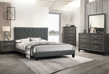 Upholstered Queen Bed
