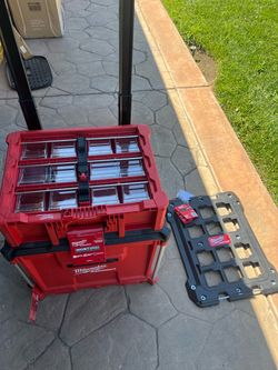 Milwaukee packout equipment