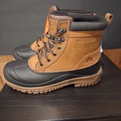 Men's boots size 8