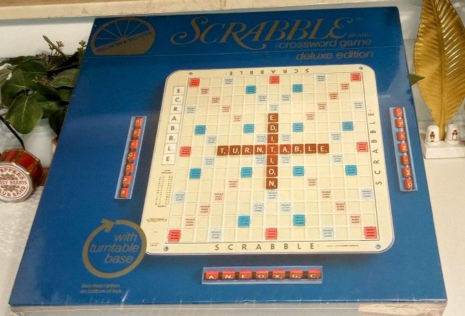 NEW VINTAGE 1977 SELCHOW & RIGHTER DELUX EDITION SCRABBLE GAME