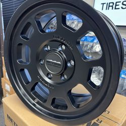 Method MR705 Size 17x8.5 Offset +25 6x135 Fits Ford F-150 Expedition