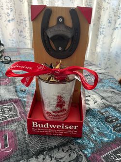 Budweiser bottle opener and pint glass