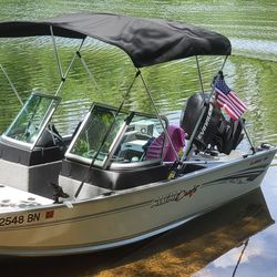 fishing boat pelican rhino 10 ft for Sale in Bristol, CT - OfferUp