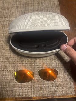 Oakley Polarized Lenses With Storage Case