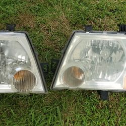  Nissan Headlight Assembly 