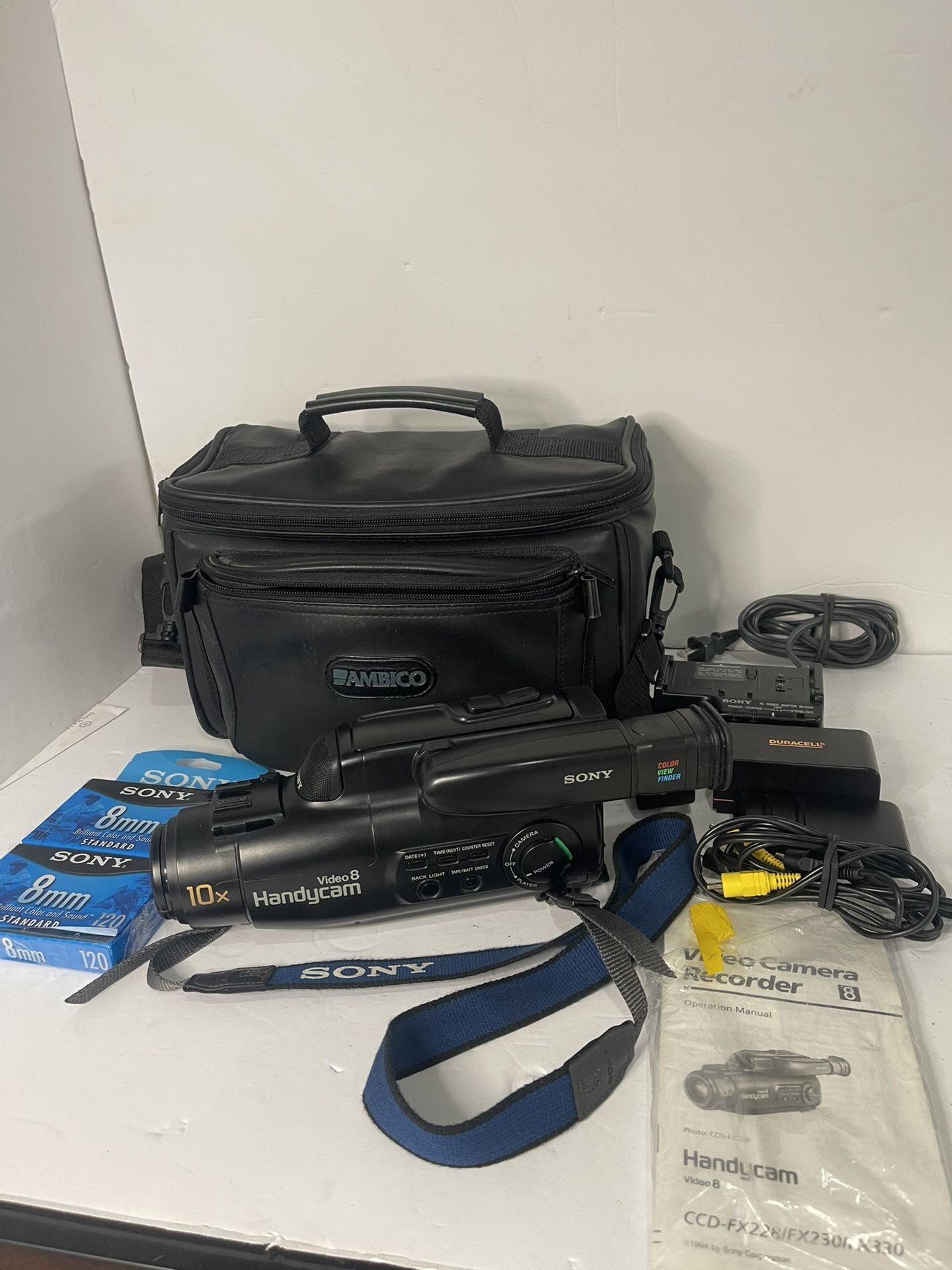 Sony CCD-FX330 8mm Camcorder Video camera, tested, great for copying editing