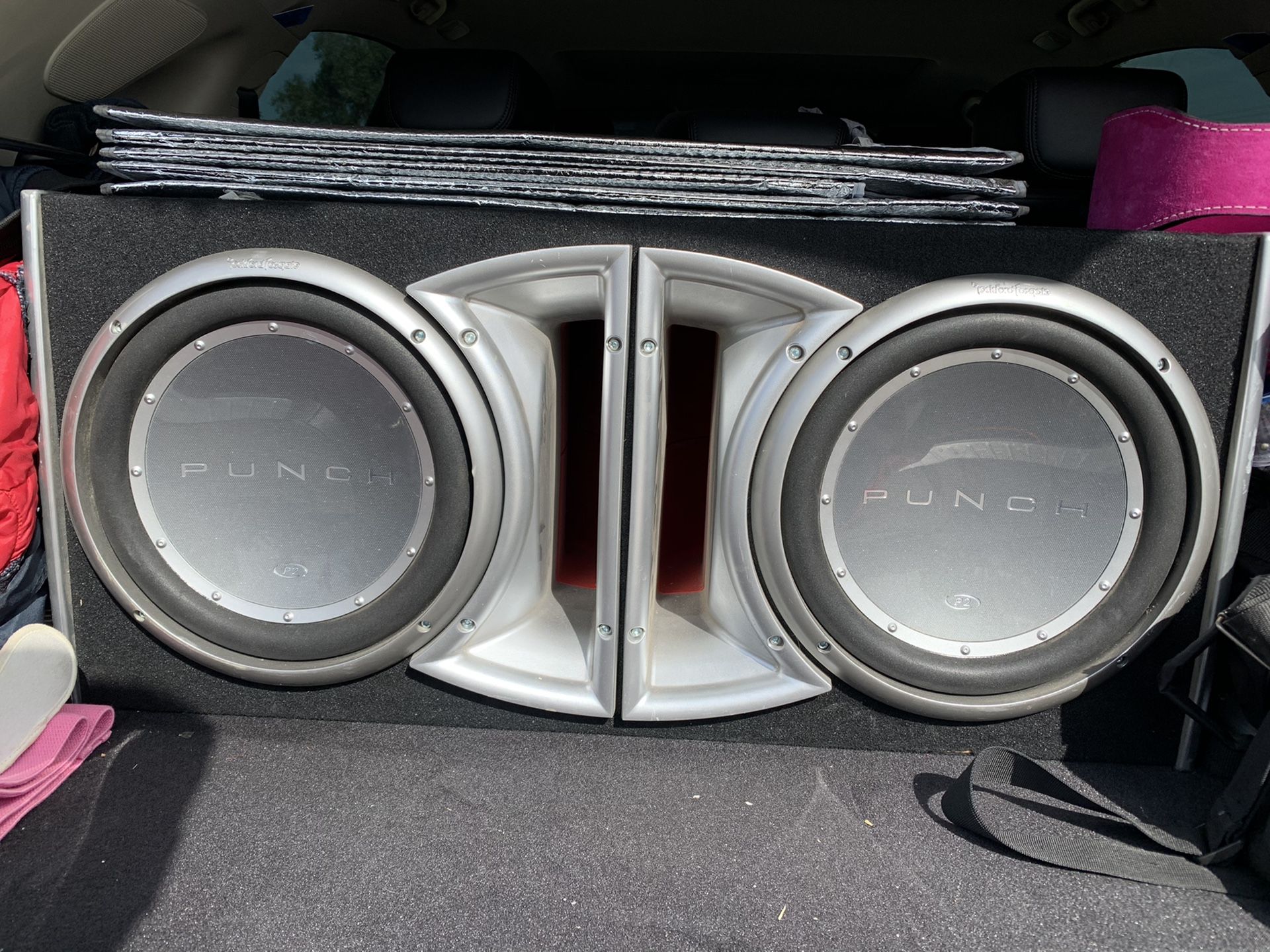 rockford fosgate punch 12” inch subwoofers with enclosed box